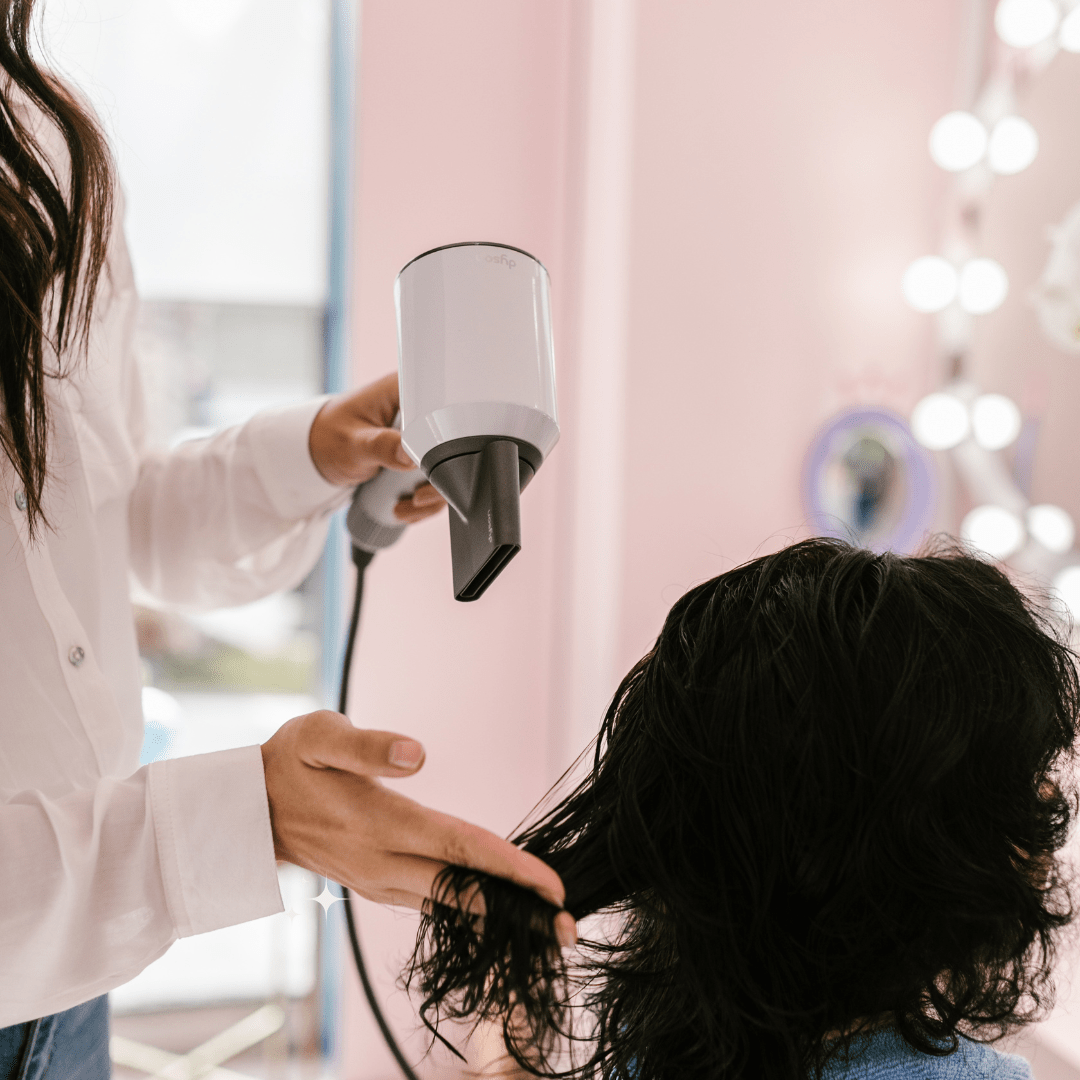 Combien de fois par semaine se laver les cheveux? Un guide pour des cheveux sains - Bio-Actif 