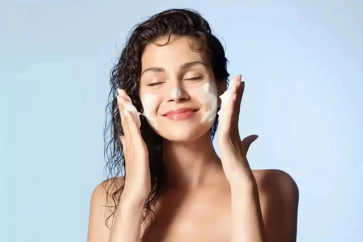 Comment bien nettoyer votre peau