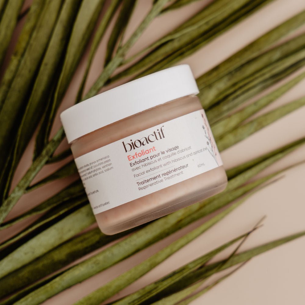 Exfoliant Visage Naturel à l’Hibiscus et Coquille d’Abricot – Éclat & Hydratation - Bio - Actif